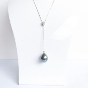 Collier en or blanc 18 cts «Atea» 